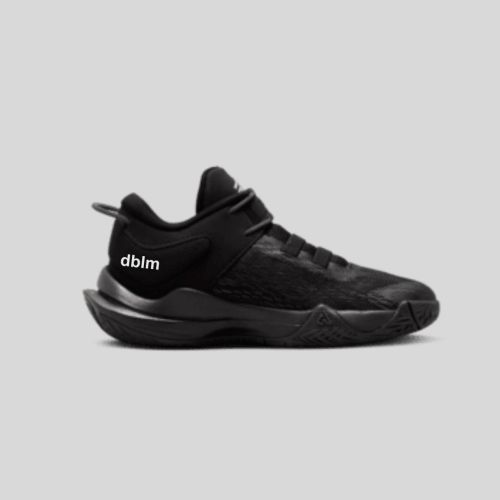 dblm Black Sneakars